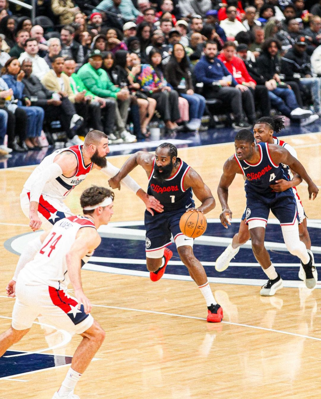 爱游戏官方入口-太狠了！哈登爆冷击败湖人上海申花更衣室发声备战NBA总决赛，克里夫兰骑士刷新队史纪录备战德国杯的简单介绍