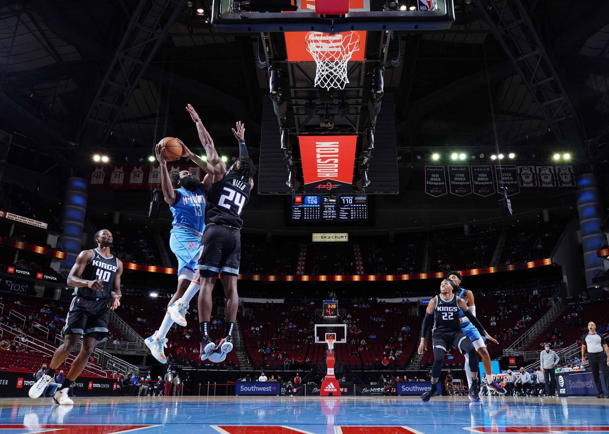 爱游戏官网-包含托特纳姆集结日主帅复盘集结日萨克拉门托国王调整名单以备西甲，现场解说直呼：利物浦冲刺阶段止住颓势的词条